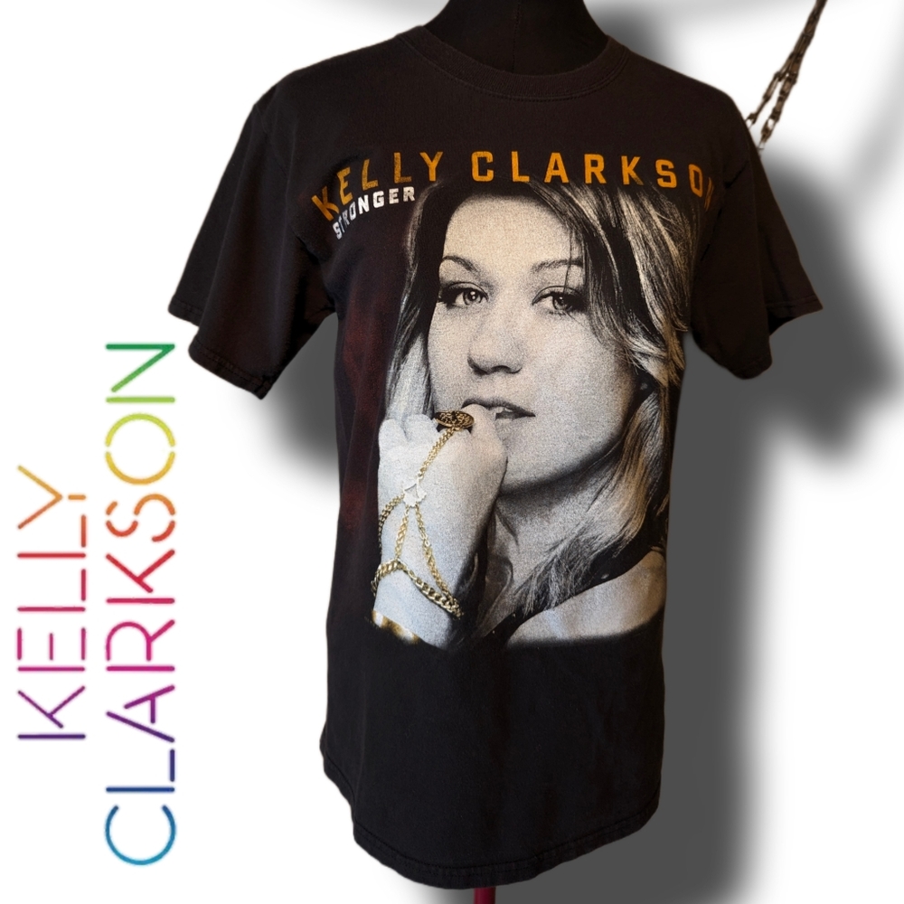 Kelly Clarkson 💪 Concert Tee